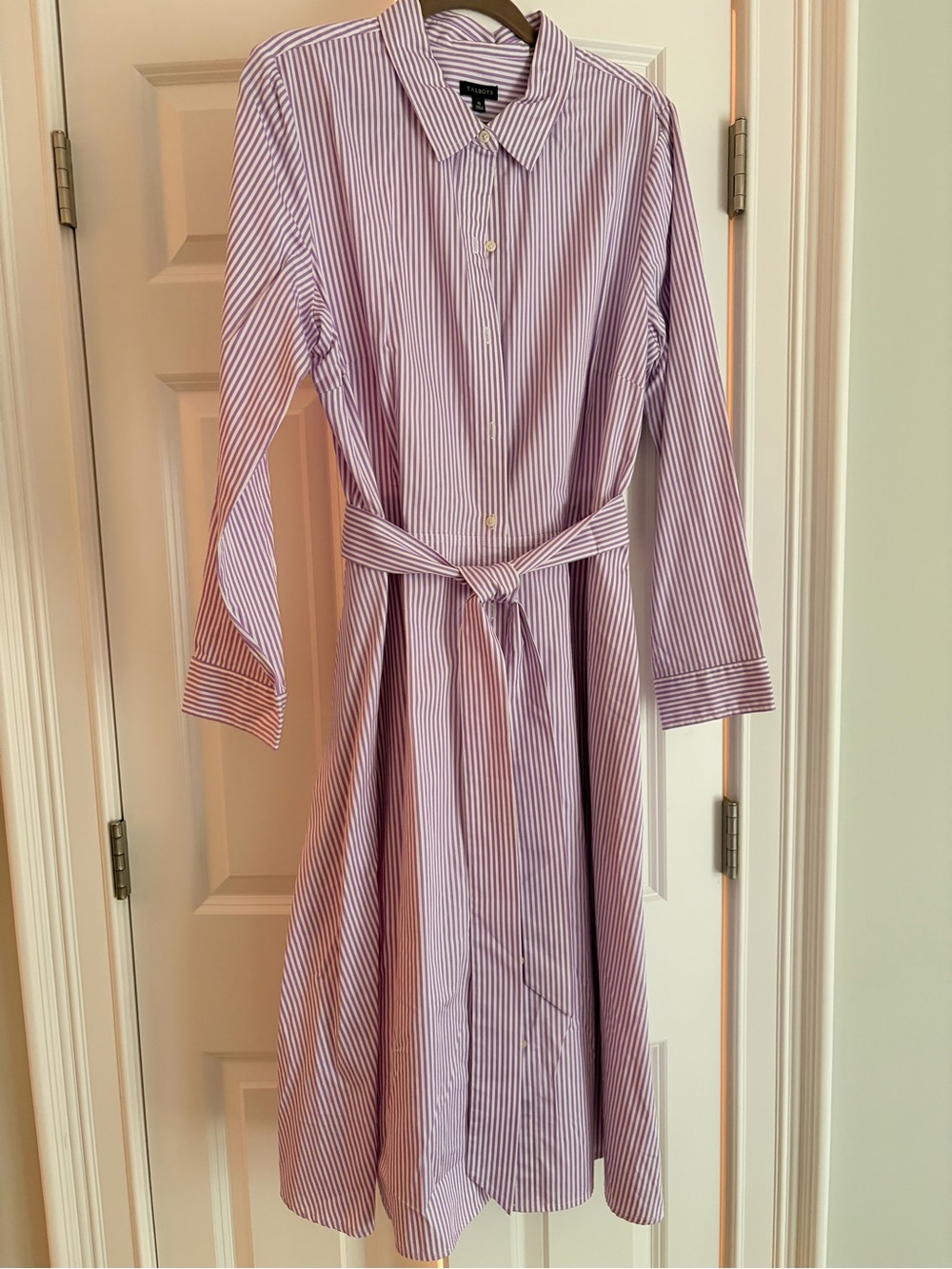 VINTAGE TALBOT’S Cotton Poplin Button-Front Shirt Dress in Lavender and White